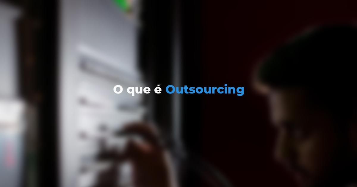 [Outsourcing de TI. A Estratégia Inteligente por trás do Outsourcing: Foco no Core Business e Eficiência Operacional]